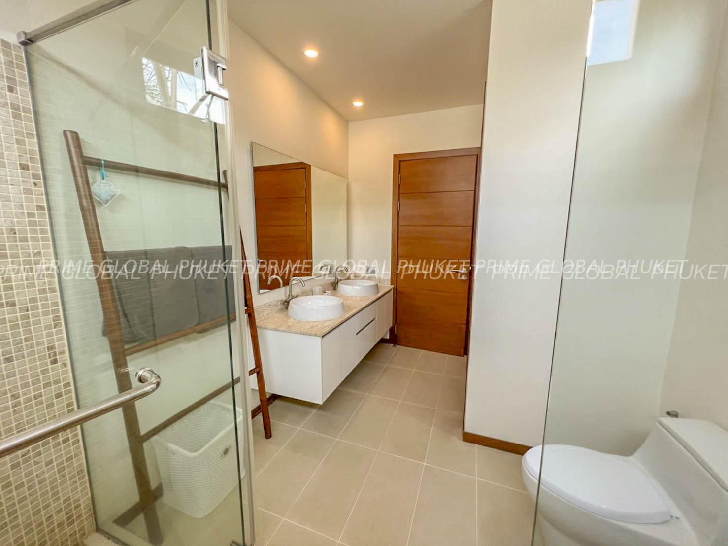 1 Sq.m Villa for Rent in Rawai