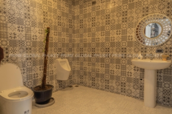 400 Sq.m Villa for Rent and Sale in Thalang