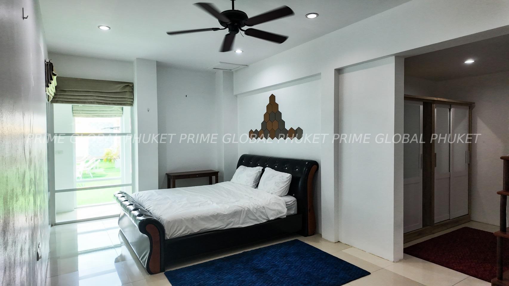 400 Sq.m Villa for Rent in Bangtao