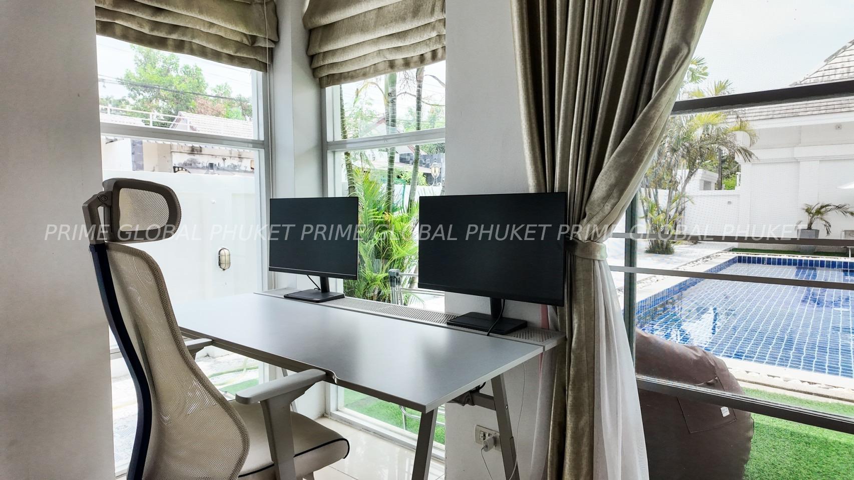 400 Sq.m Villa for Rent in Bangtao