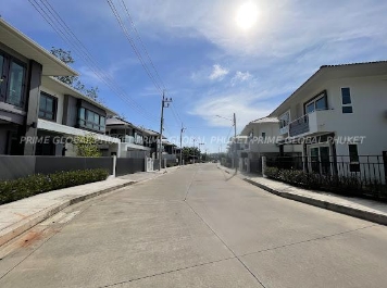340 Sq.m House for Sale in Ban Pon