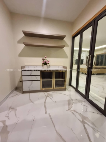291 Sq.m Villa for Rent and Sale in Rawai