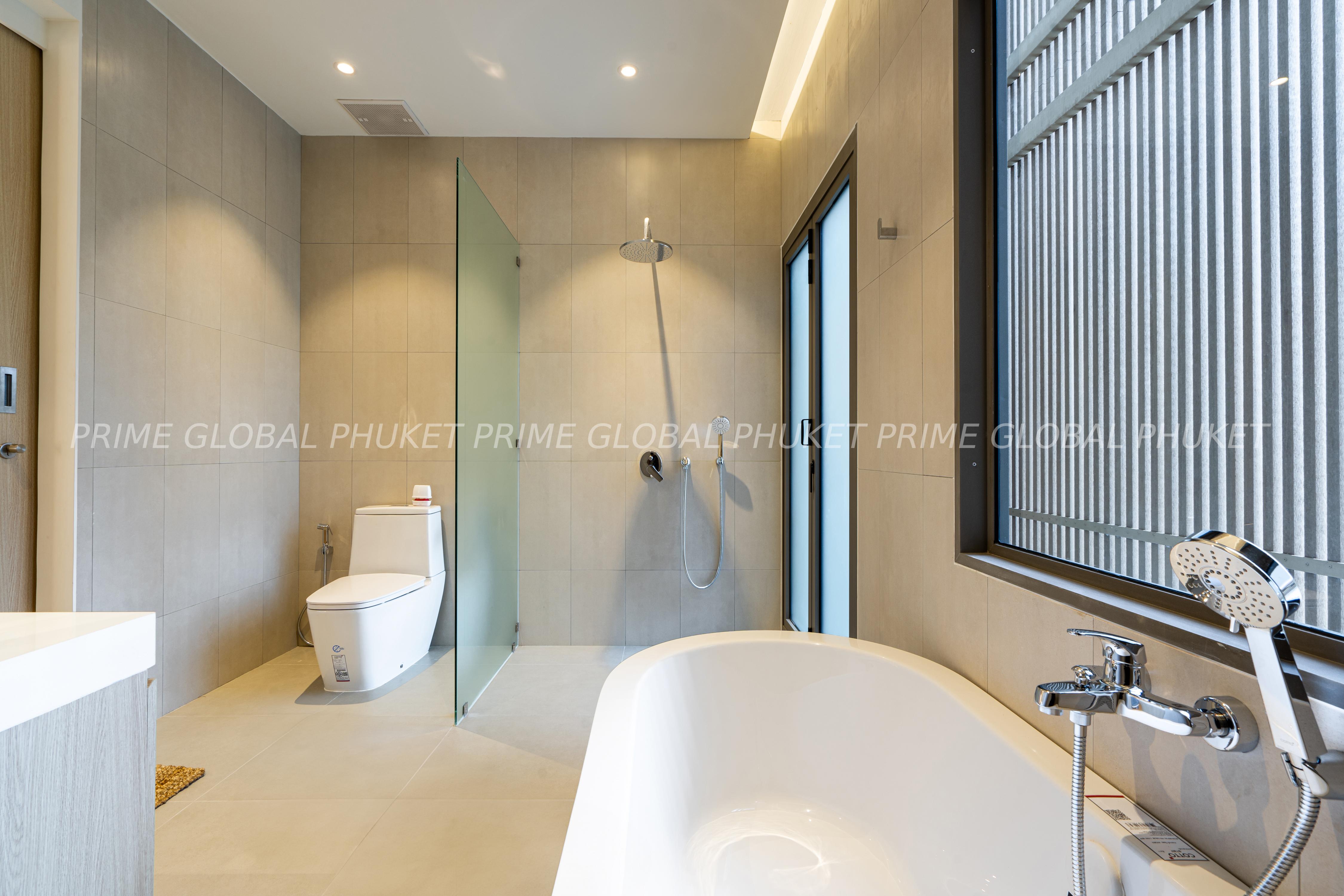 318 Sq.m Villa for Rent in Chengtalay