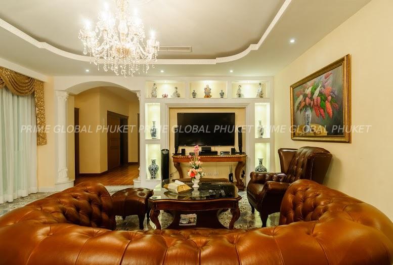 Luxury Villa in Bangtao Near Surin Beach