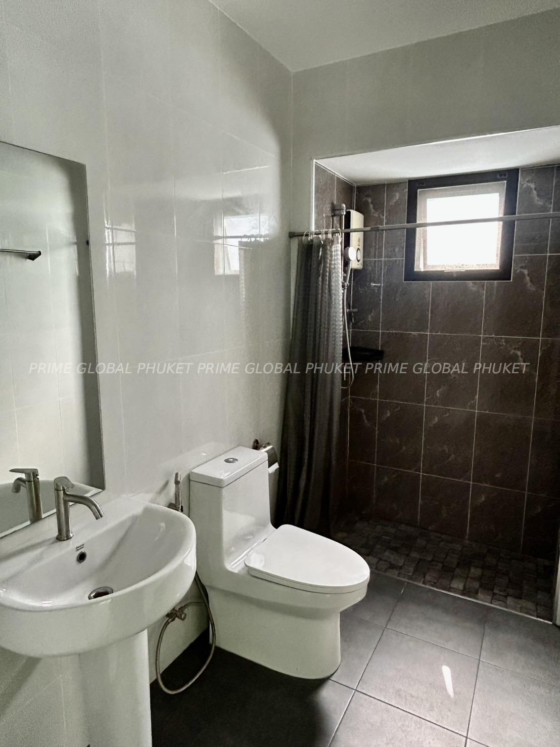 180 Sq.m Villa for Rent in Paklok