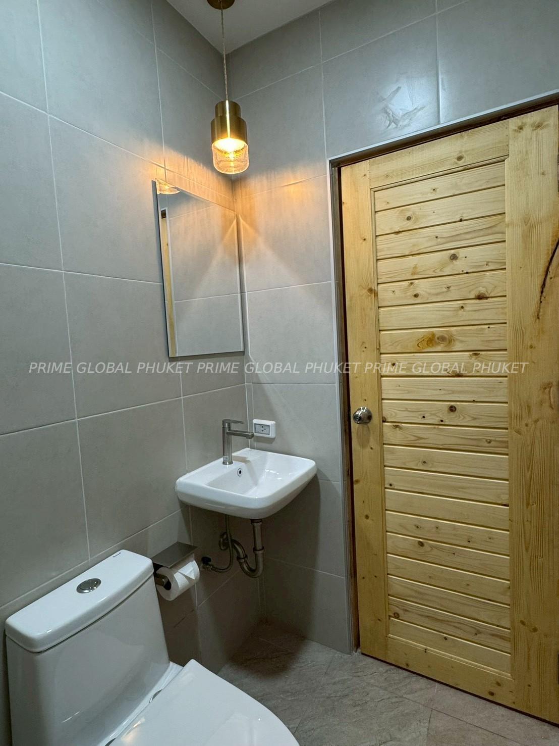 - Sq.w House for Sale in Kathu