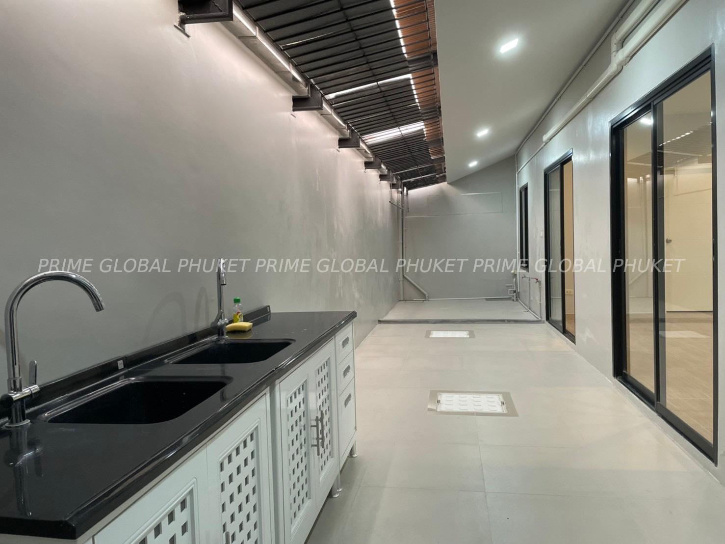 160 Sq.m House for Rent and Sale in Phuket town