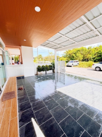 156 Sq.m House for Rent in Kohkeaw