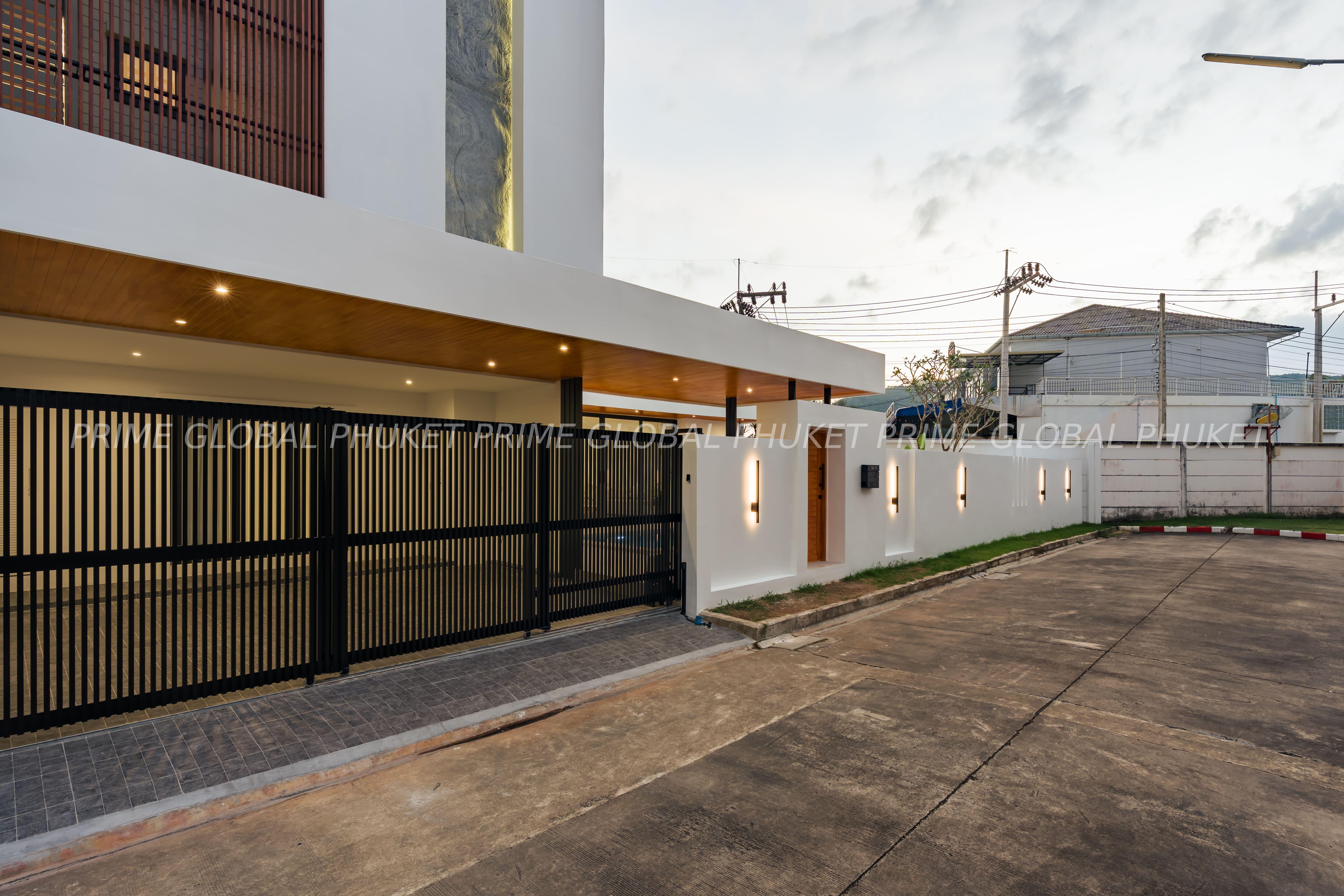 140 Sq.m Villa for Rent in Kohkeaw